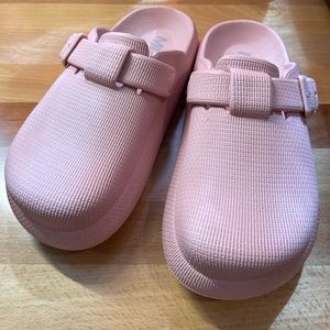 MIA Lids baby pink clog platform slip on shoe. Size 38 / 8